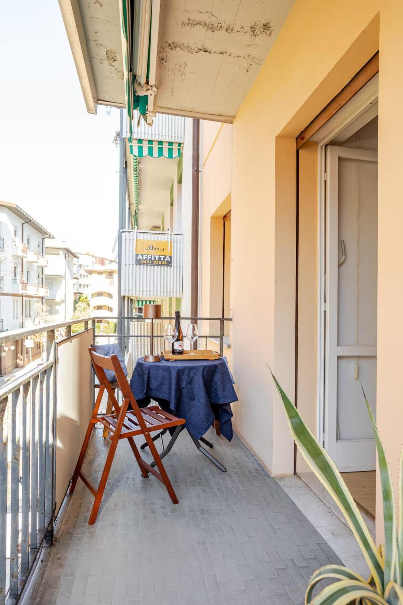 Sunny Home, Appartamento In Centro E Vicino Alla Spiaggia Grado Exterior photo