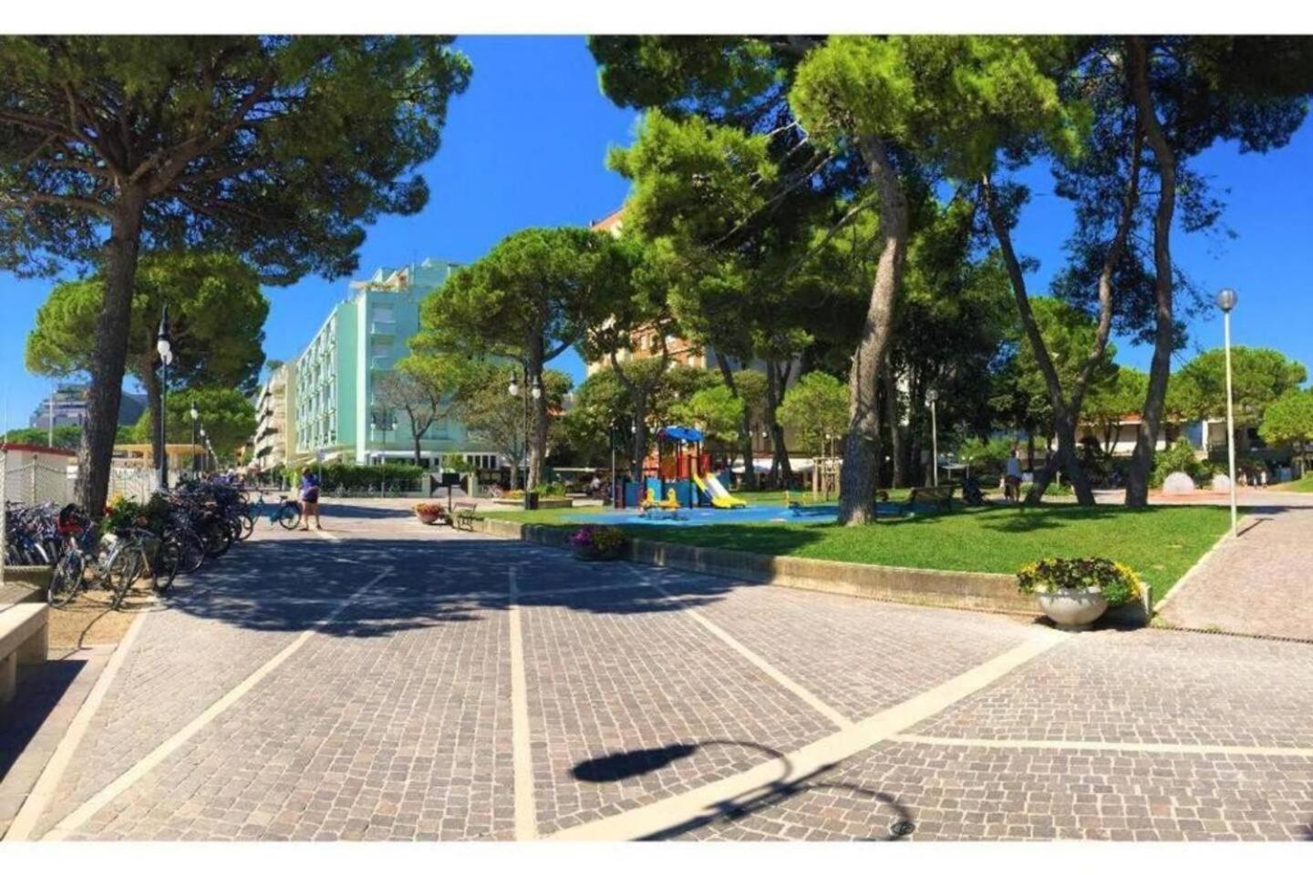 Sunny Home, Appartamento In Centro E Vicino Alla Spiaggia Grado Exterior photo